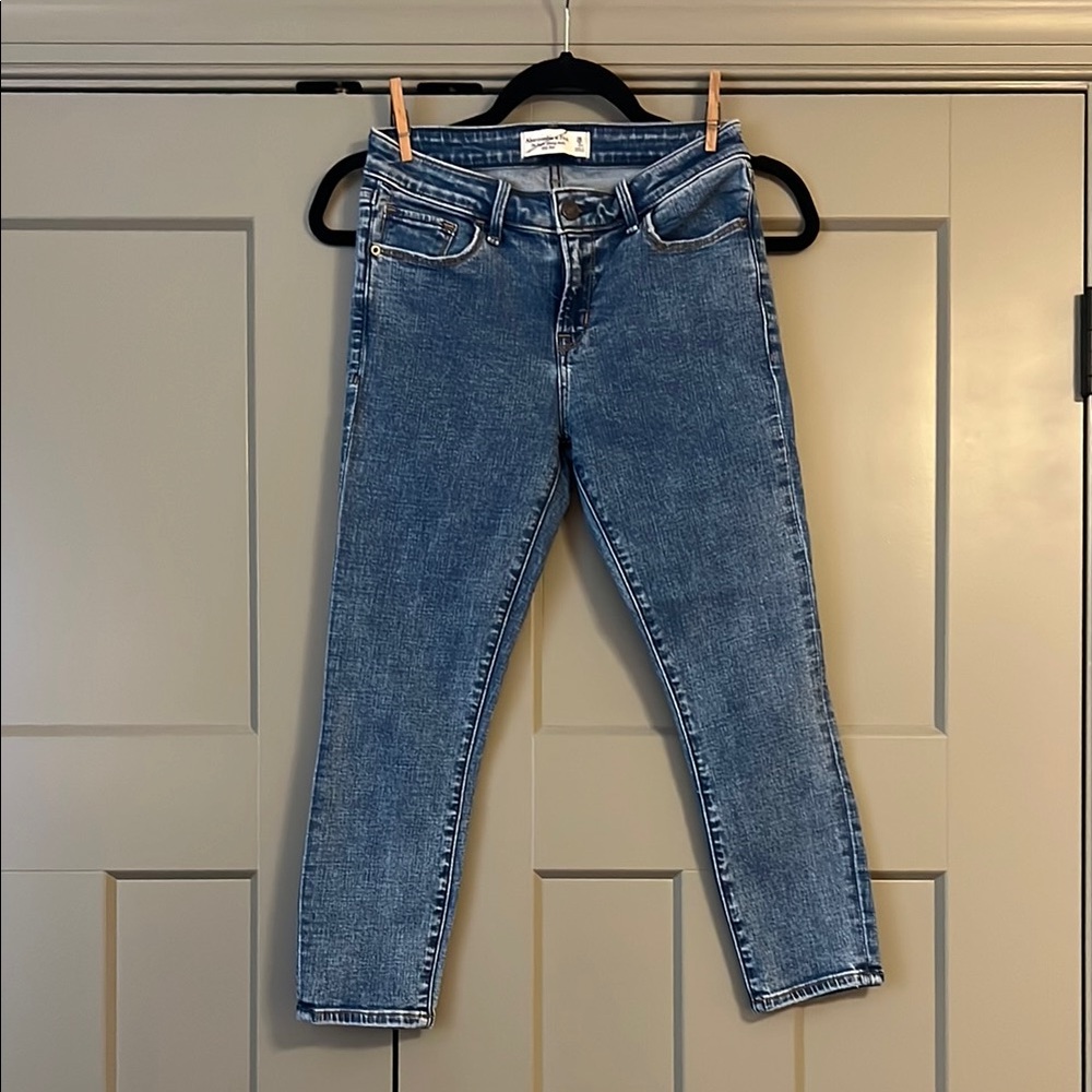 Abercrombie & Fitch Mid Rise, Super Skinny Cropped Jeans